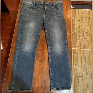 Two pairs of Mens American Eagle Jeans 34x30